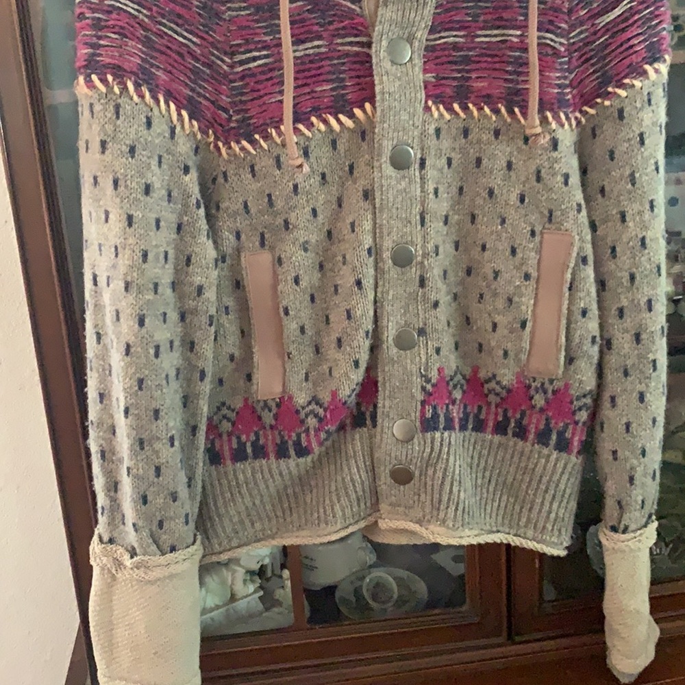 Free people sweater with hood size Xs - Picture 7 of 11